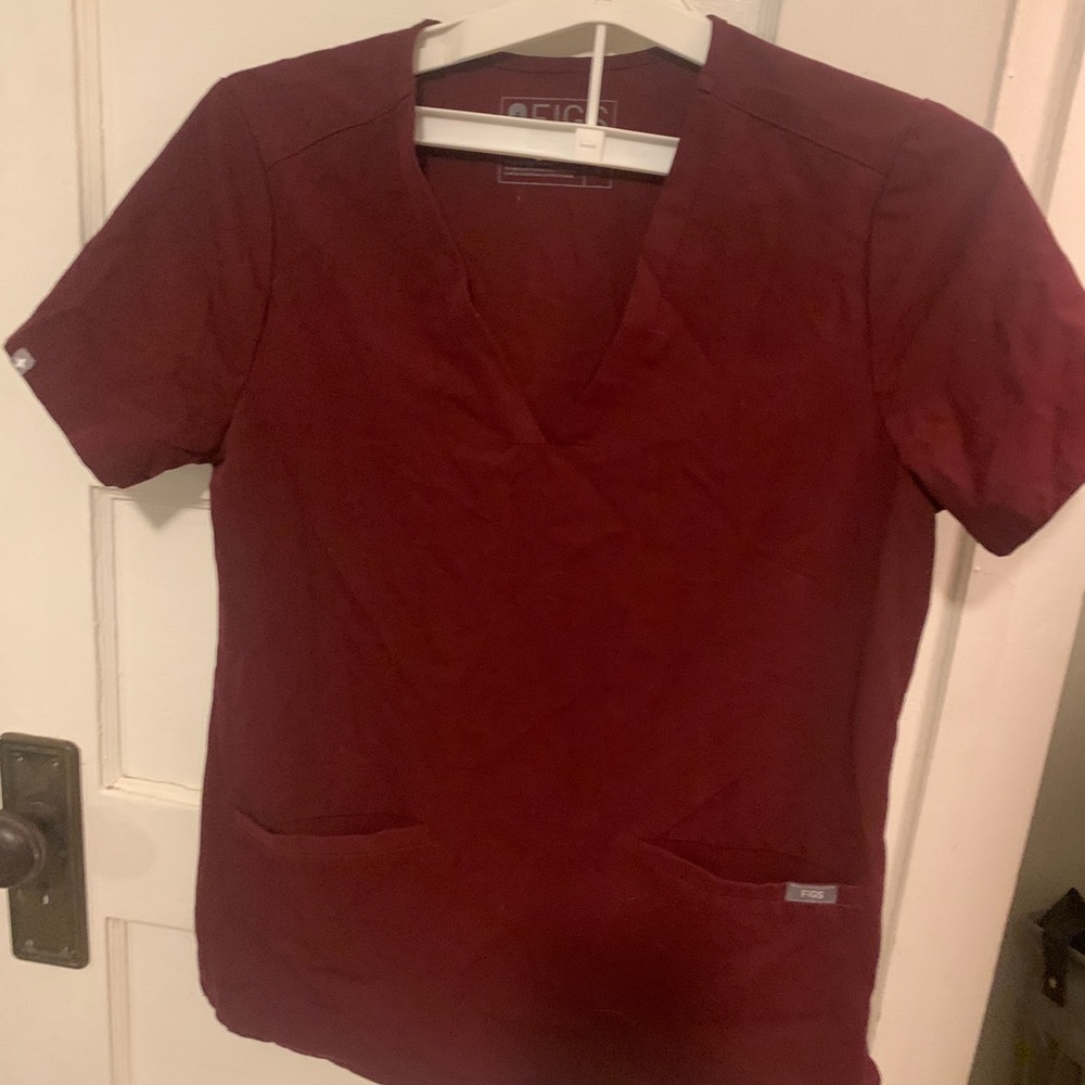Figs classic maroon scrub top